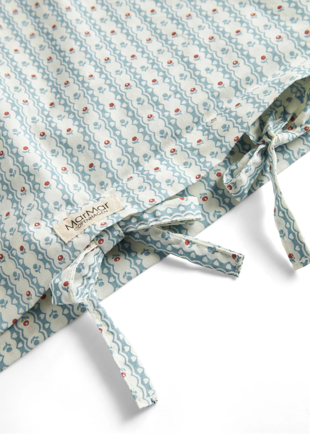 Bed Linen Junior Floral Stripe – Organic Cotton – Junior Duvet Cover Set – Floral and Stripe Pattern – 100 × 140 cm – MarMar Copenhagen