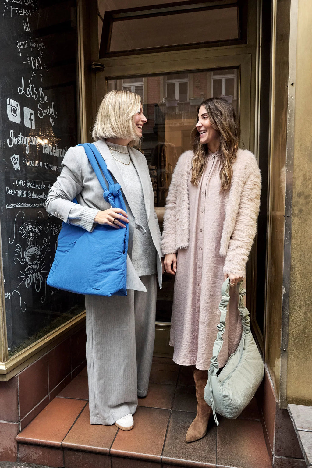 Teya Luiertas – Shoulder Bag – Blue – LÄSSIG