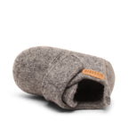 Baby Wool Grey – Wool baby booties – Bisgaard: top view of the bootie showing the opening.