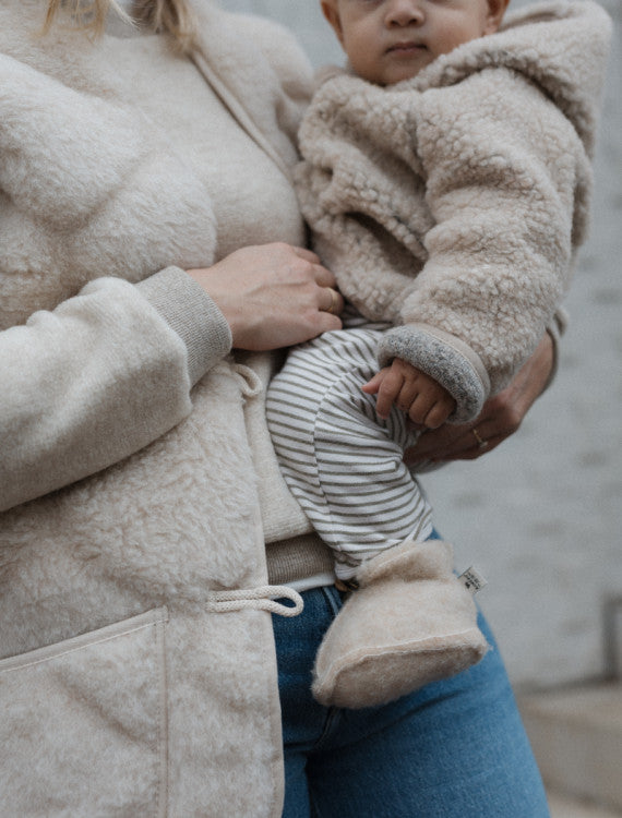 Babyslofjes Emo Beige – 100% wol – Alwero