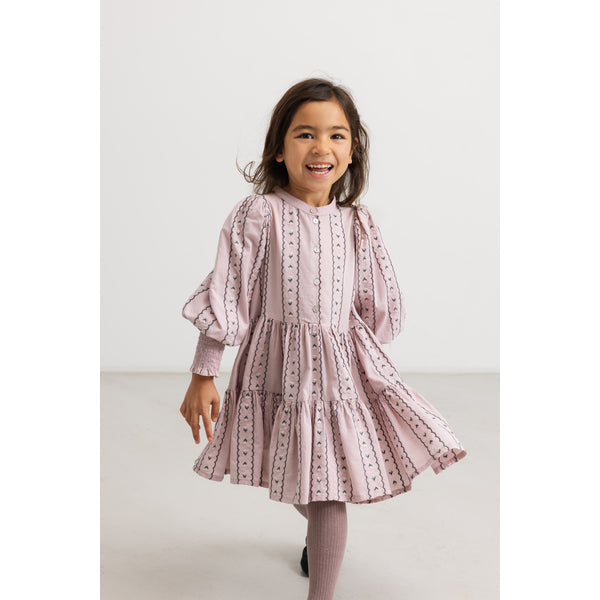 Jurk Dela – Dusty Purple Bloom – Light Embroidery – MarMar Copenhagen