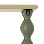 Bibiola Shelf Multi – Bloomingville MINI: detail van de golvende steun en bevestiging.