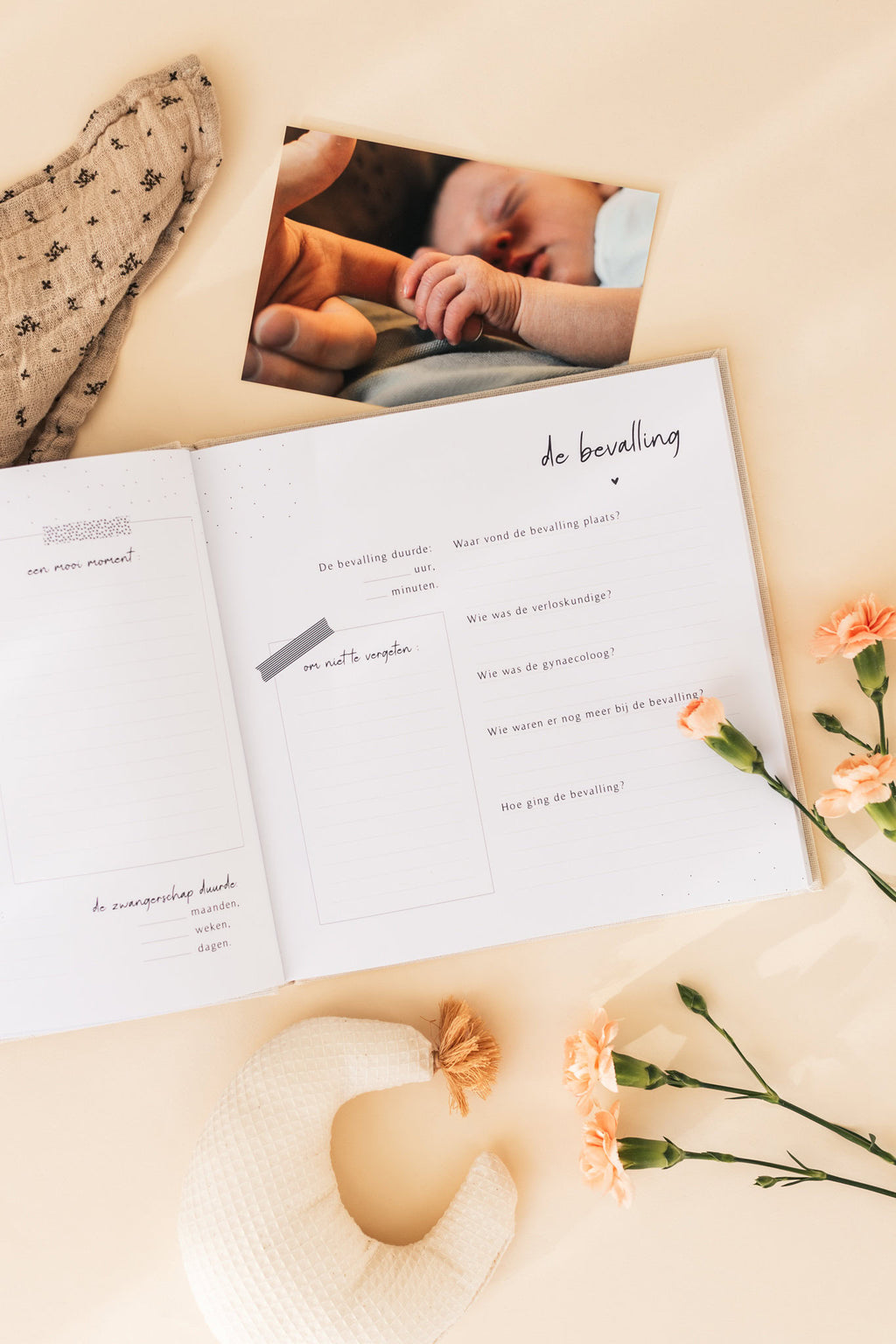 Baby invulboekje - Mijn eerste jaar - Linnen taupe - Fyllbooks - productfoto - afbeelding 7