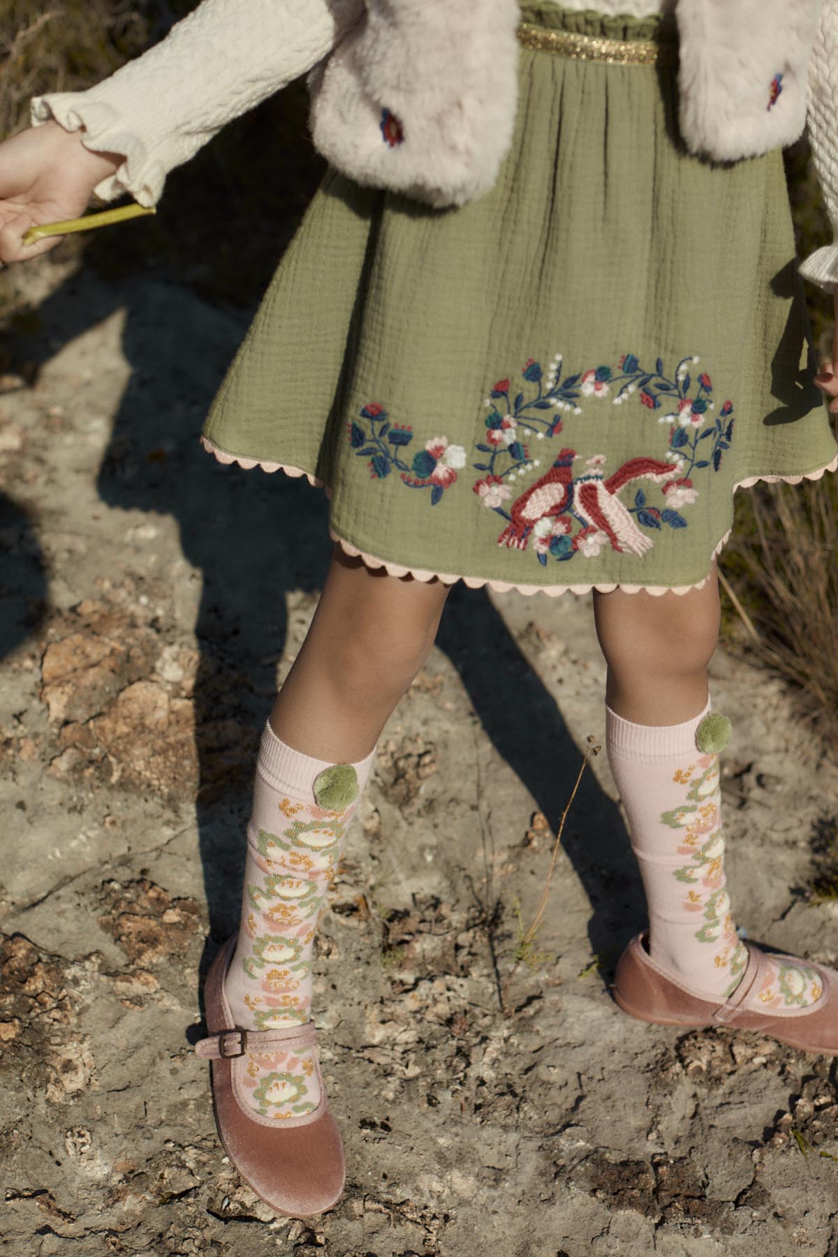 Kniekousen Chelie met pompons - Katoenmix - Blush - Louise Misha
