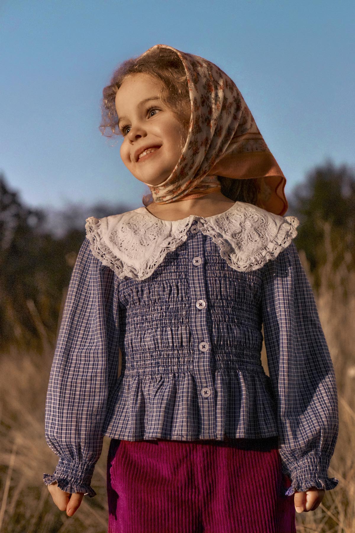 Meisjesblouse Enola - Biologisch katoen - Indigo Cozy Checks - Louise Misha - productfoto - afbeelding 4
