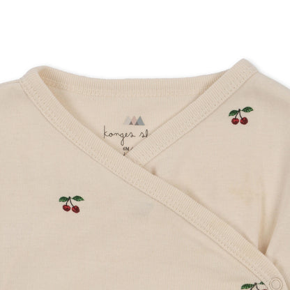 Minnie Romper - Amour Rouge met Rode Hartjes - Pointelle - Biologisch Katoen - GOTS - Konges Sløjd - close up