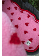 Alwero x Salty Stitch – Wieg-/Kinderwagenonderlegger – Bubble Gum Heart – 100% Merinowol