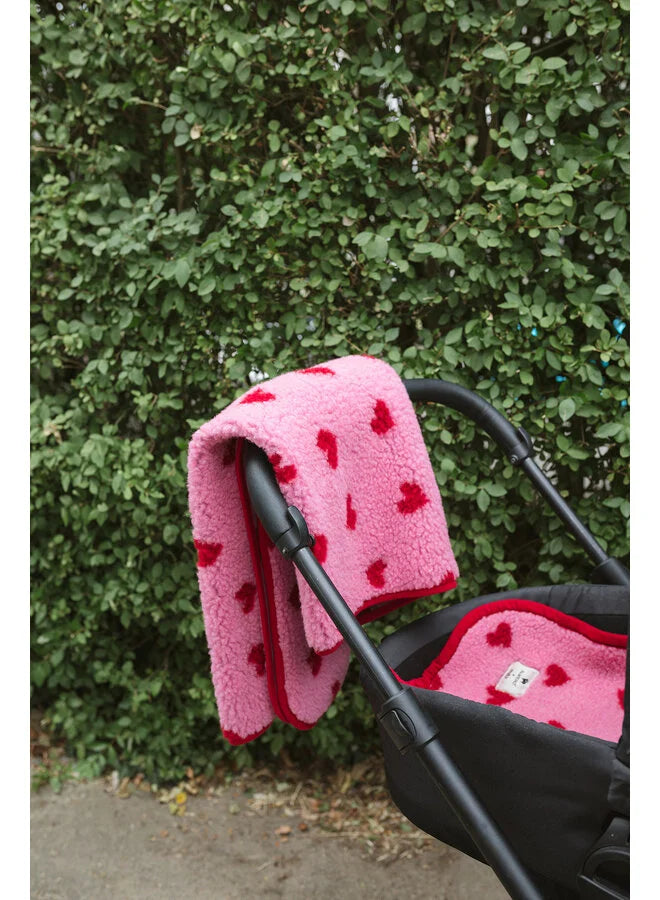 Alwero x Salty Stitch – Wieg-/Kinderwagenonderlegger – Bubble Gum Heart – 100% Merinowol