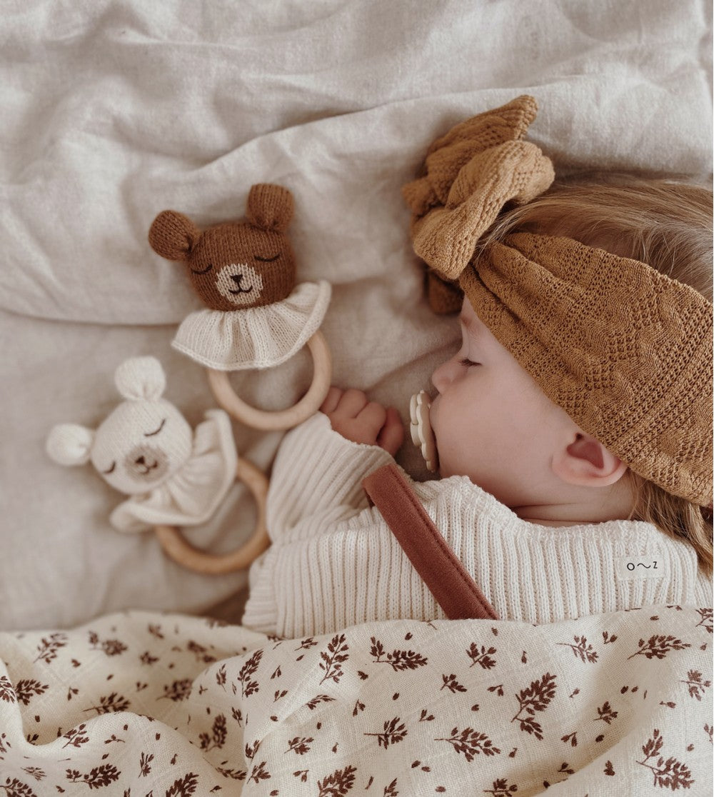 Bijtring/Teething ring - Teddy nut/Bruine beer - Alpaca wol - Main Sauvage - productfoto - afbeelding 4