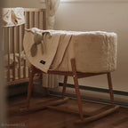 KUKO Rocking Stand - Houten Schommelonderstel voor de KUKO Moses Basket - Beech Wood - Charlie Crane - productfoto - afbeelding 4