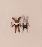 Gebreid knuffel konijntje - Sienna bodysuit - Alpaca wol - Main Sauvage - productfoto
