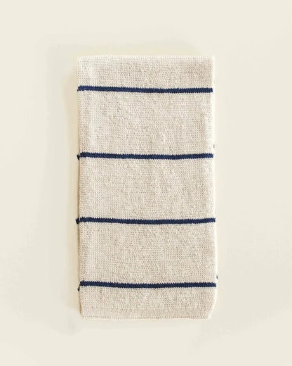 Scarf Igor - gestreepte sjaal van 100% extra fine Italiaanse merino wol - Hvid