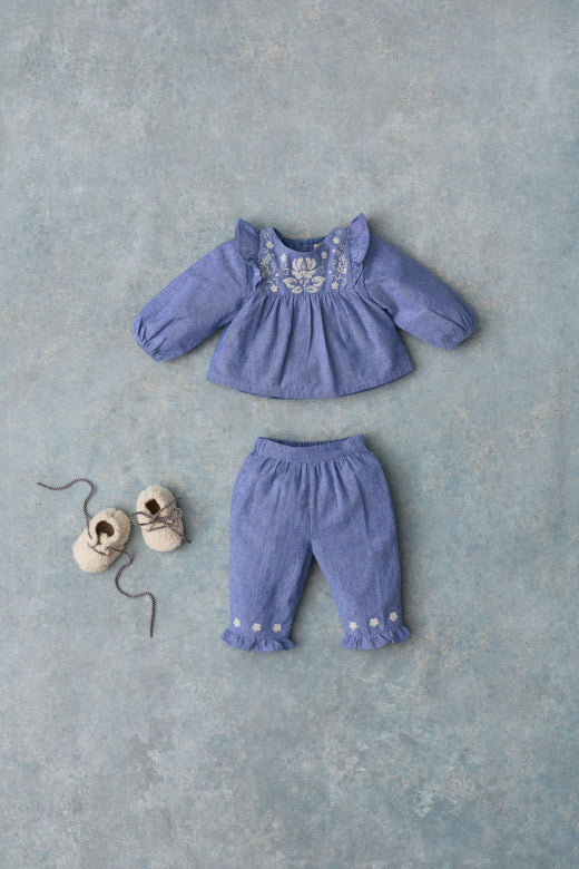 Ensemble Mikani haut et bas – Light Blue Denim – 100 % coton biologique – Louise Misha