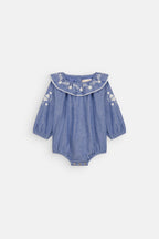 Combinaison Ilani – Light Blue Denim – 100 % coton biologique – Louise Misha
