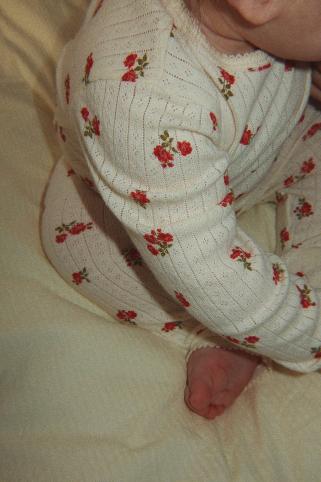 Minnie Pants – Rosa Rouge – Soft floral baby pants – GOTS organic cotton – Konges Sløjd